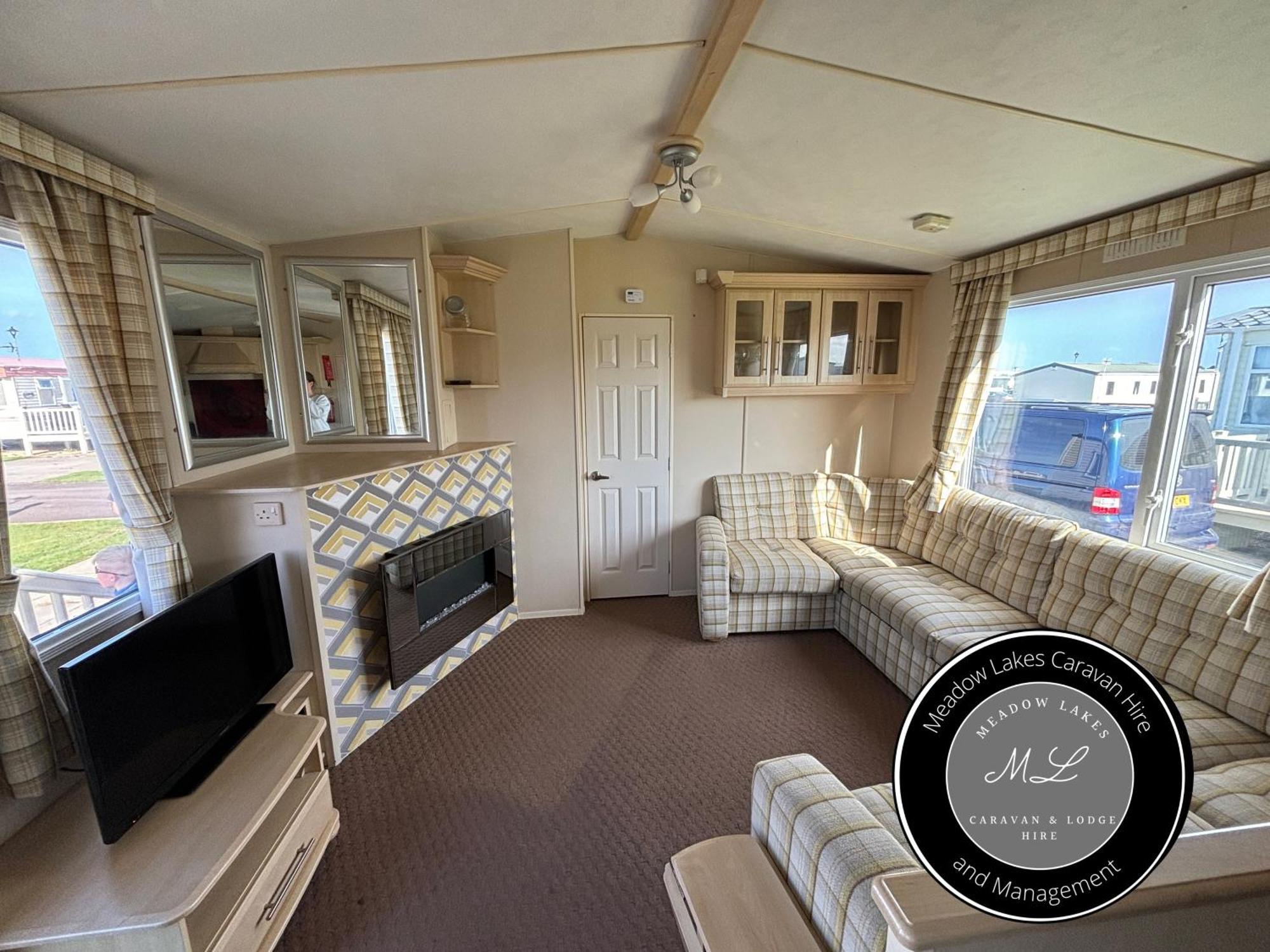 Apartment Meadow Lakes 72 - Golden Palm, Pet Friendly, Wifi, Heating - Meadow Lakes Caravan & Hire *